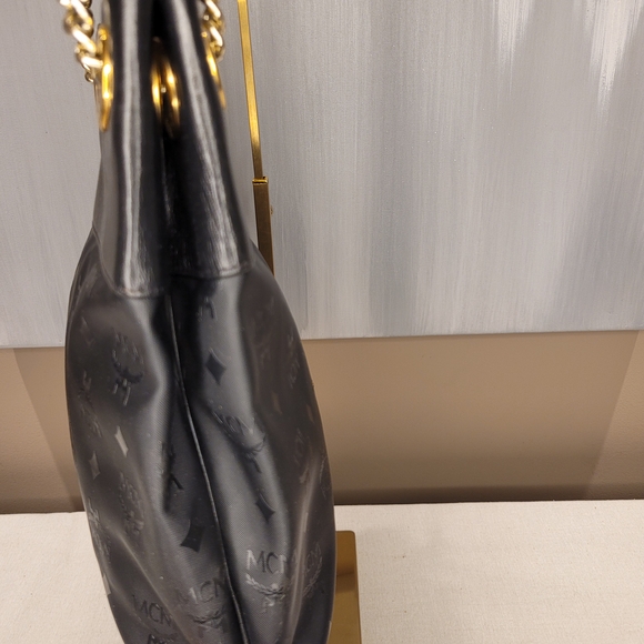 MCM Black Women's Bucket Shoulder Bag With Gold Chain Hardware - Picture 12 of 16